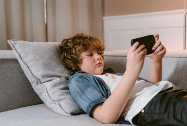What Are the Benefits of Using Parental Control Apps? 